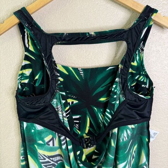 MagicSuit Tankini Swim Top Womens US Size 10 Green Tropical Built In Bra Draped - Picture 8 of 10